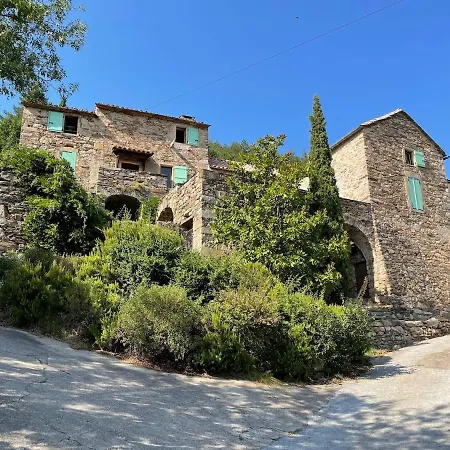 Apartment Romantic Med Chic Retreat With Pool On Gr Trail