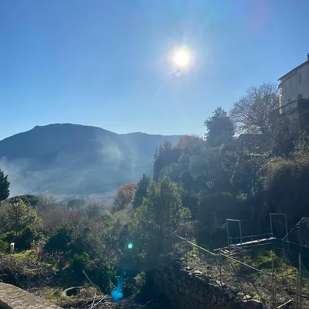 Apartment Romantic Med Chic Retreat With Pool On Gr Trail Mons (Herault)